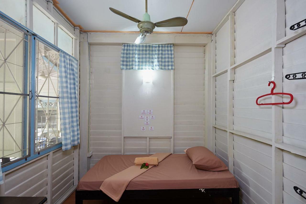We Hostel Bangkok Exterior photo