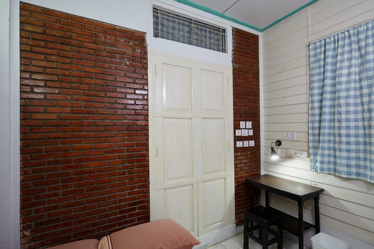 We Hostel Bangkok Exterior photo